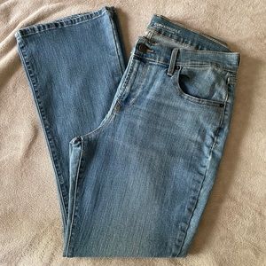 Light-wash, stretchy, boot-cut, blue jeans! Size: 12. Brand: Old Navy